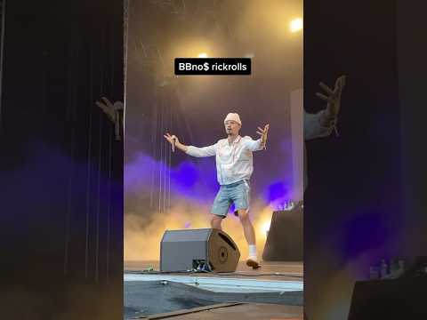 audience got rick roll’d