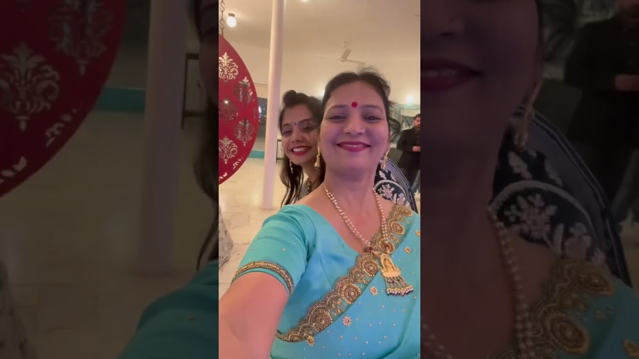 aunty vlogger