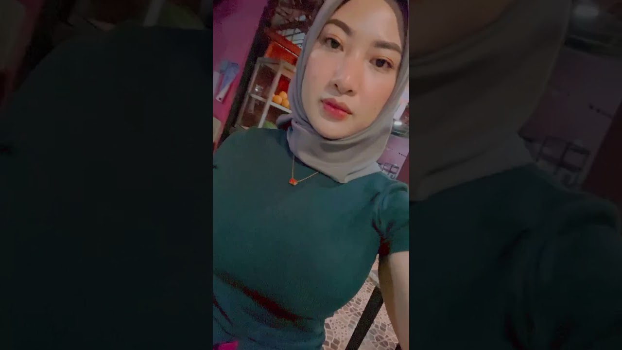 AWEK GANU DE FLORA