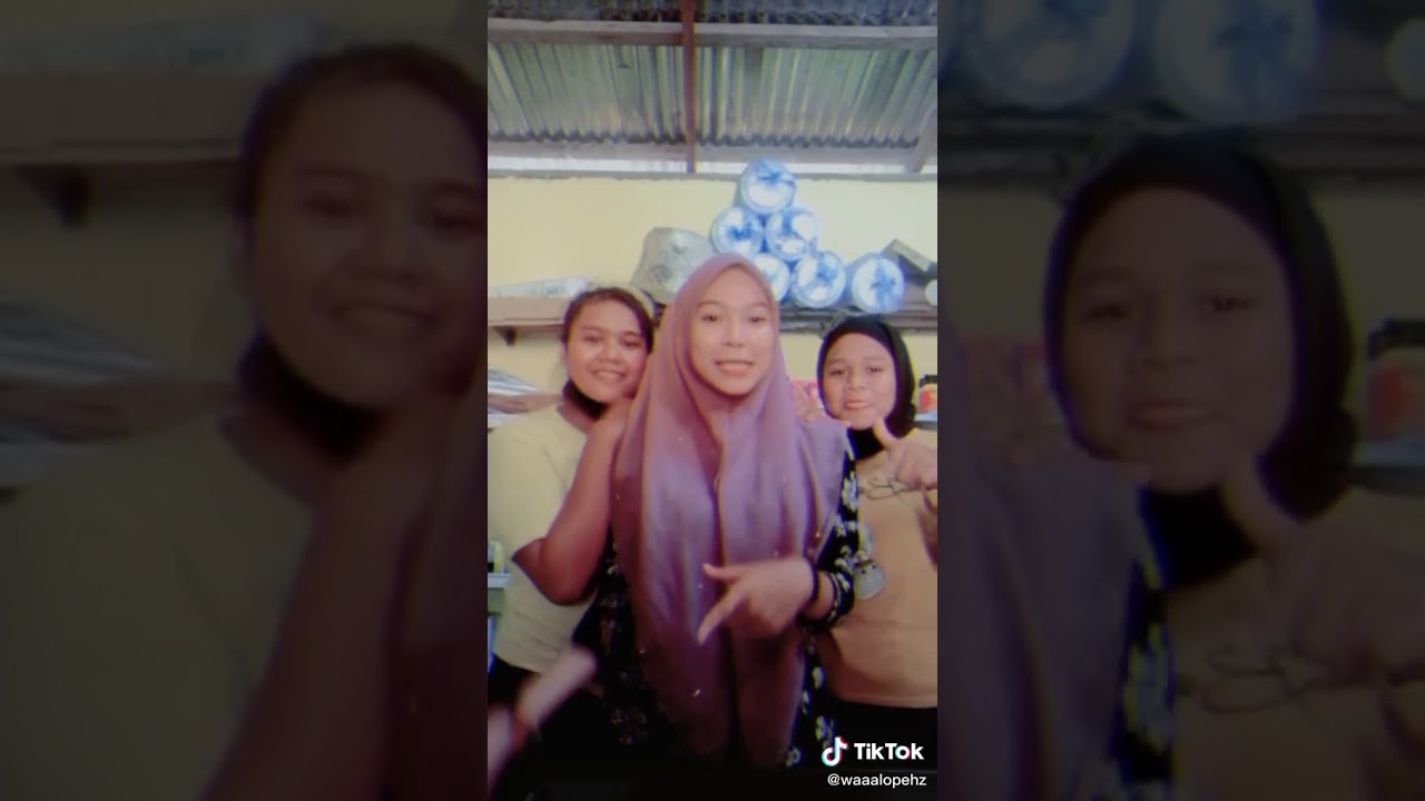 Awek tudung