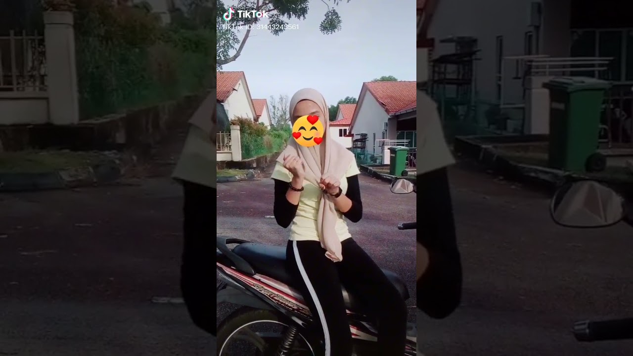 Awek tudung
