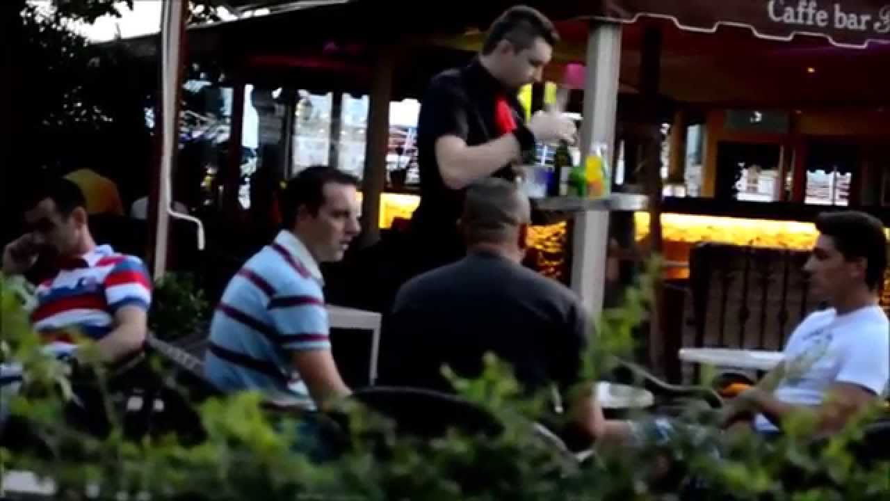 Awkward moments PRANK !
