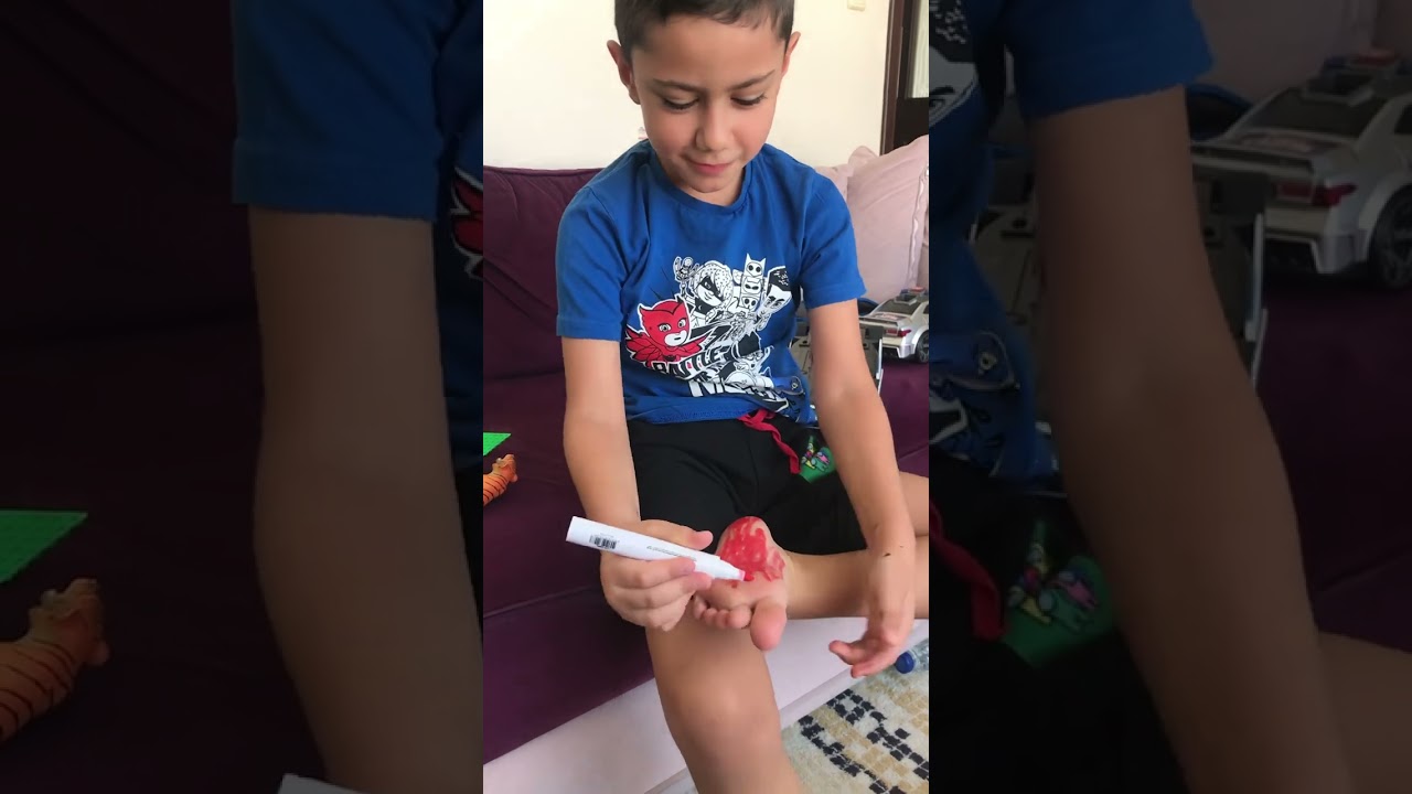 Ayaklarını boyadı #shorts #sortsvideo #keşfet
