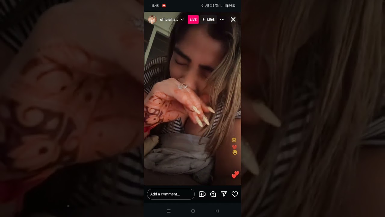 Ayushi jaiswal hot live