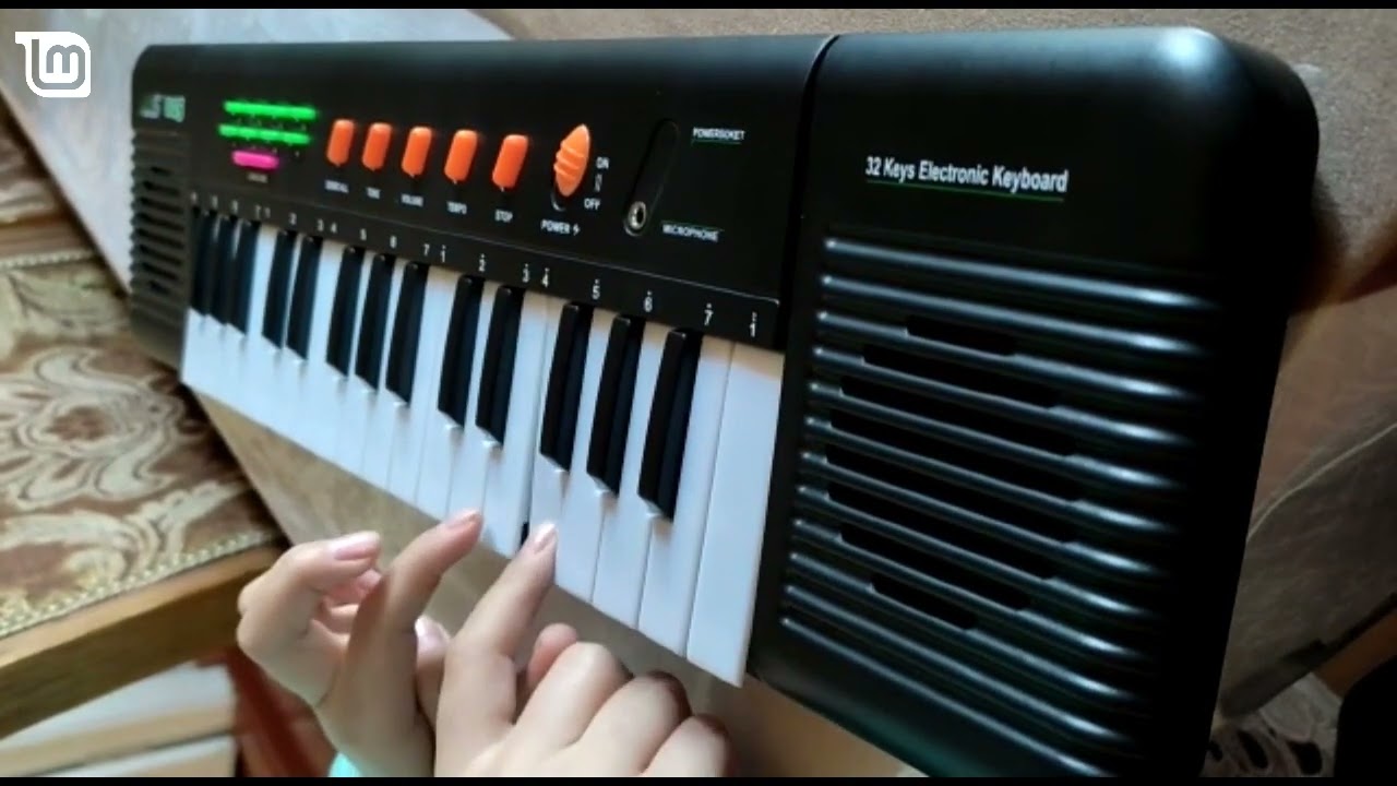 Azərbaycan Himni - Leyla Oyuncaq Pianoda Himn İfası