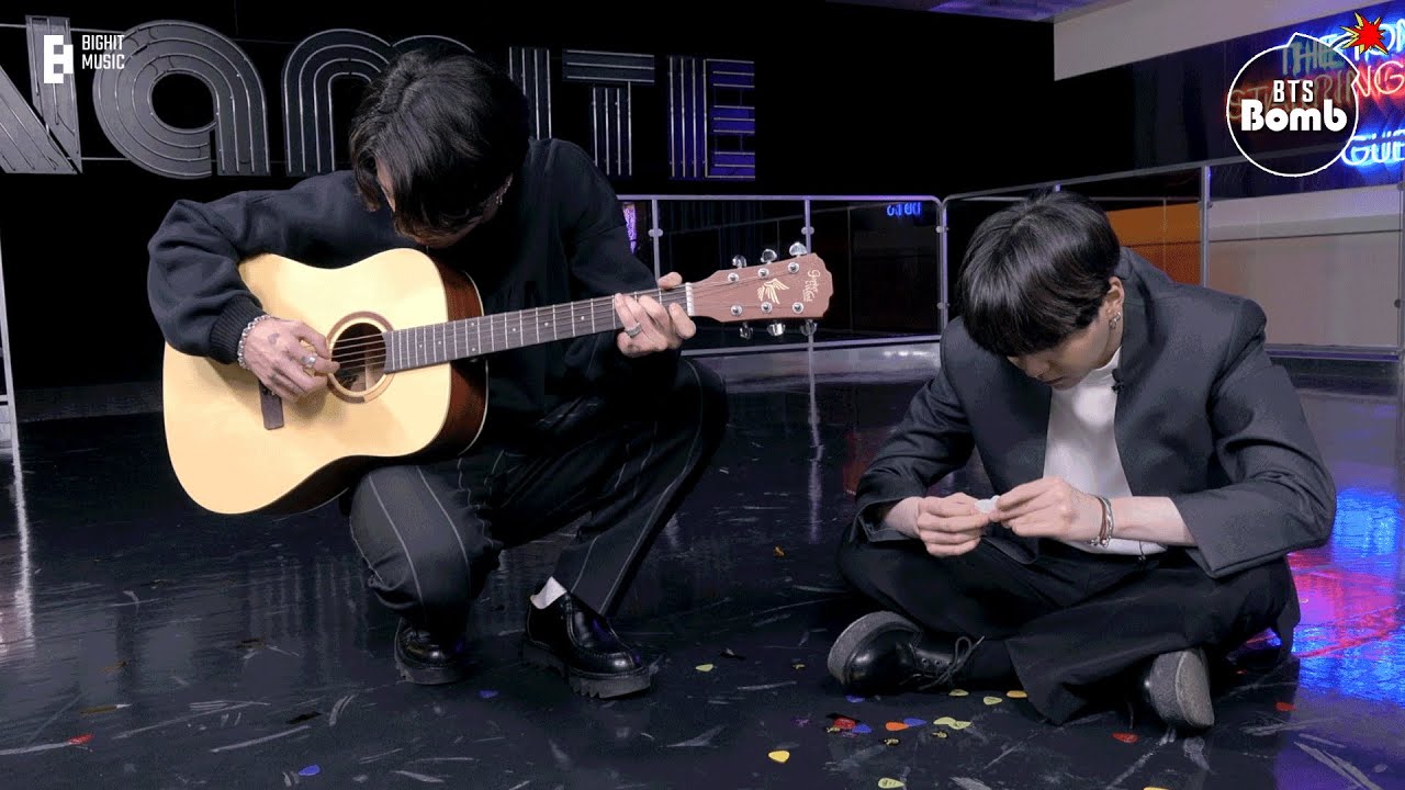 [BANGTAN BOMB] Live Guitar Show at the Roller Rink - BTS (방탄소년단)