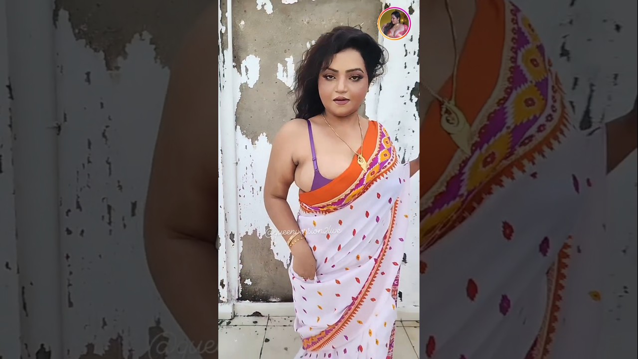 Bathing vlog aunty #bathing # bhabhi bathing #sexy#shots