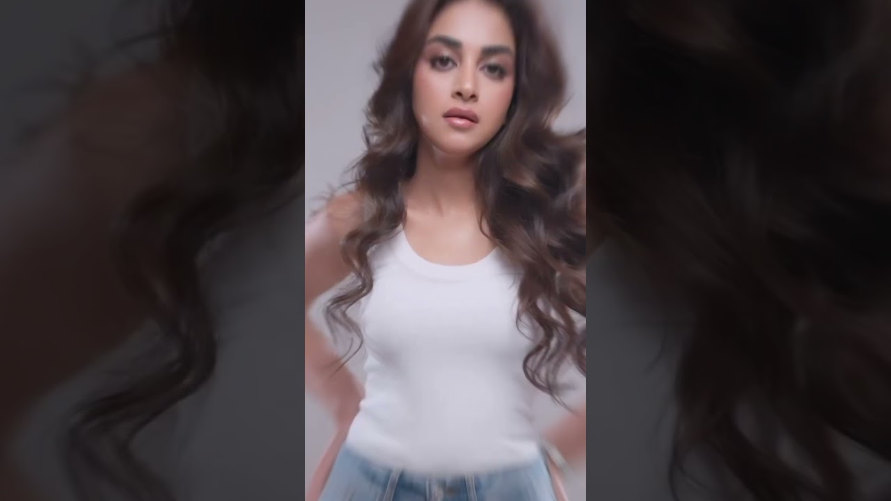 Beatiful hot actress