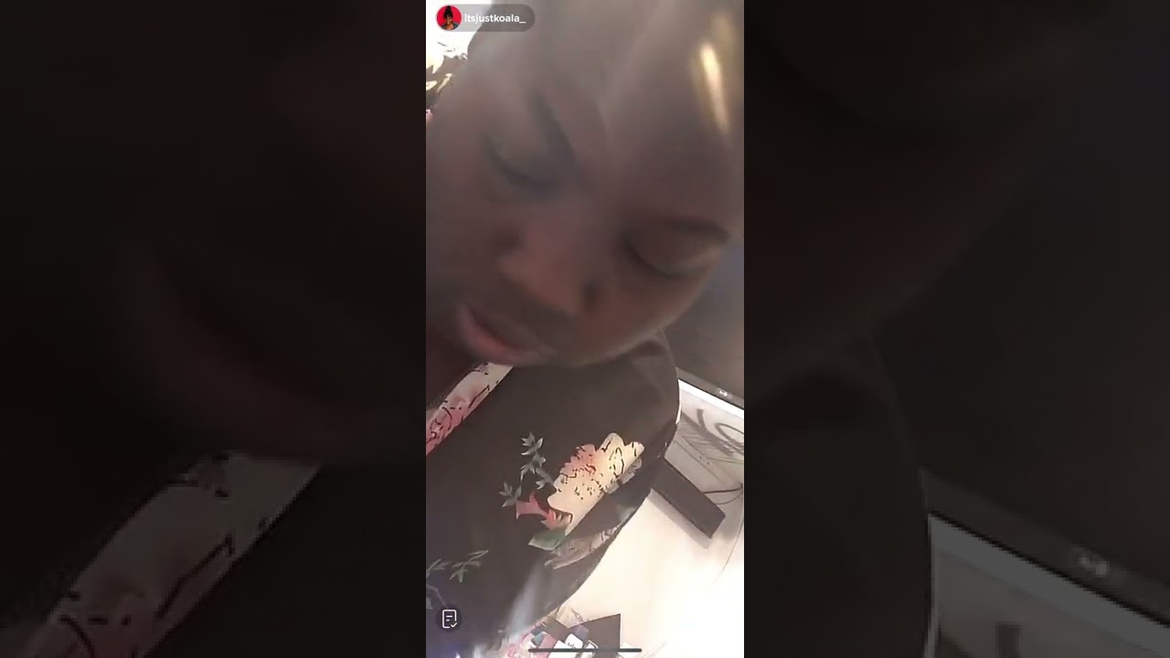 Beautiful black queen nipslip nothing under robe ticktock live