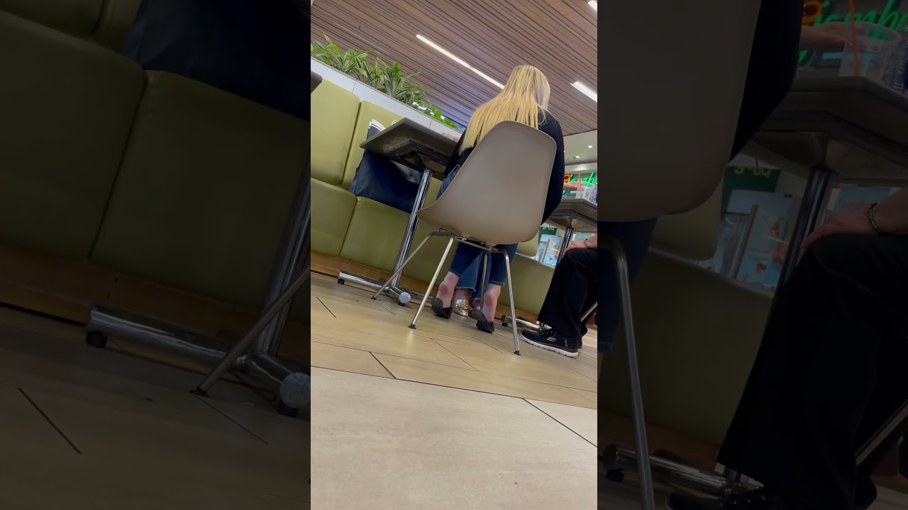 Beautiful Blonde Soles #candid #feet