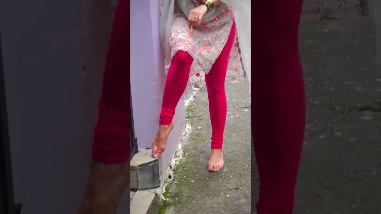 beauty#tranding #viralvideo #leggings #dancevideo #reel #funnyvideo #public #hot