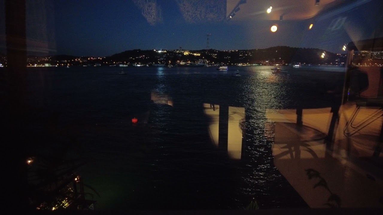 Bebek İstanbul Starbucks Yakamoz Gece