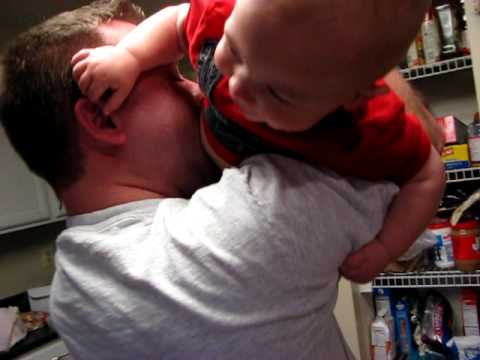 belly tickles make belly laughs.AVI