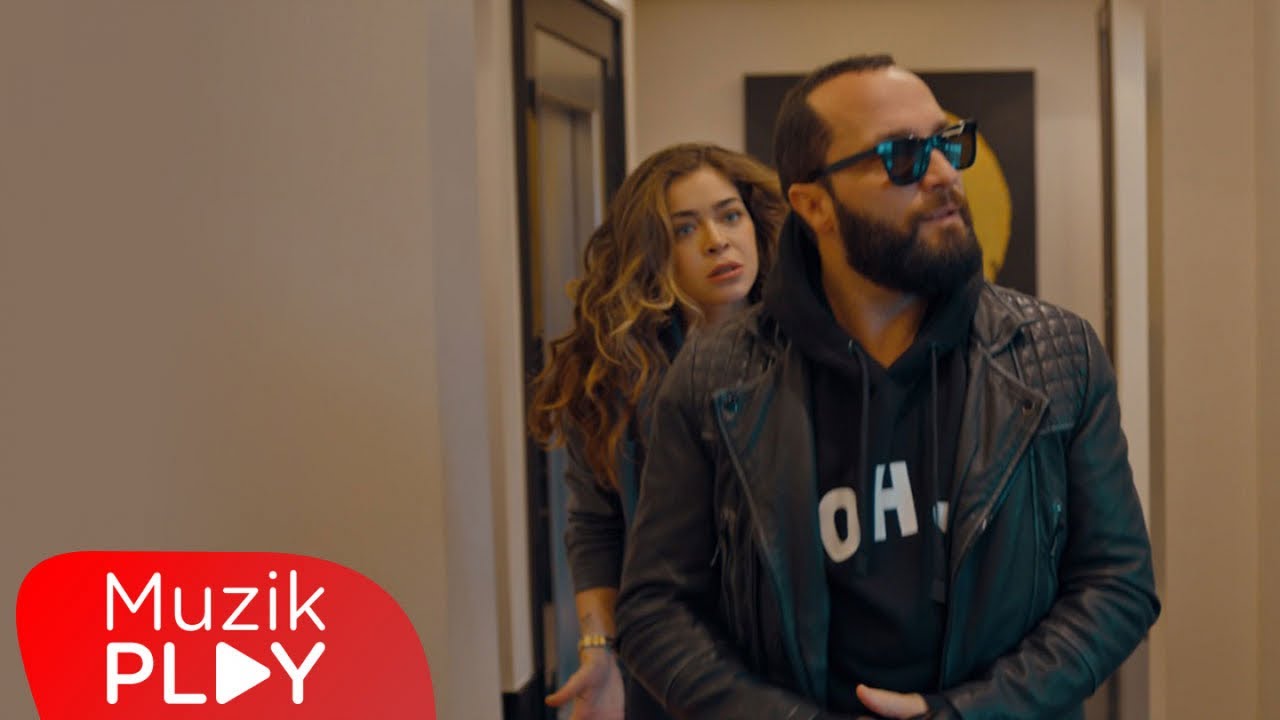 Berkay - İki Hece (Official Video)