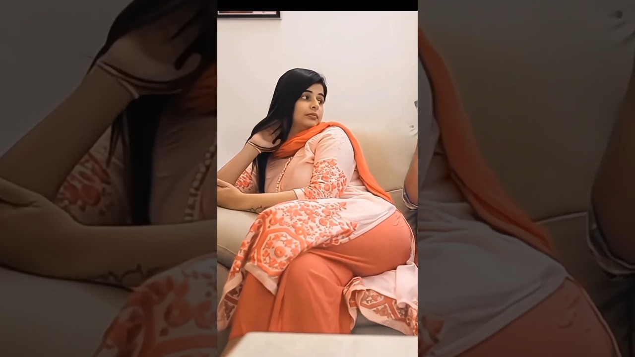 Bharti Jha Big Ass & Boobs Show || #hotbhojpuristatus #video #viral