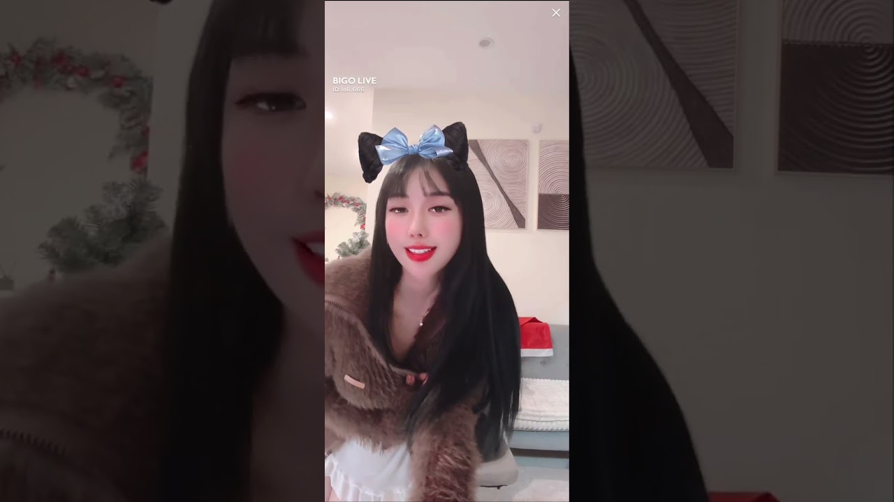 Bigo live - sexy dance and cosplay dolly chan