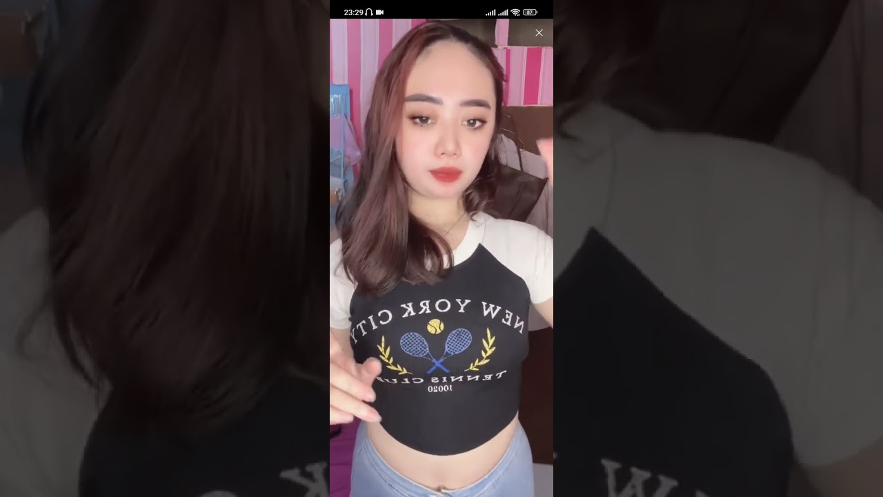 Bigo live Della Aprilia lepas jilbab