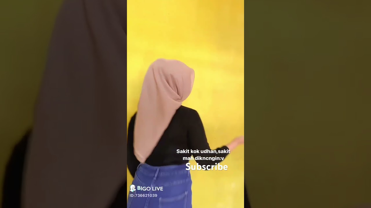 Bigo Live Hot 🔥 #hotbigo #bigolive #desahan #viral #trending #bigolivehot #bigohot #dance #hot