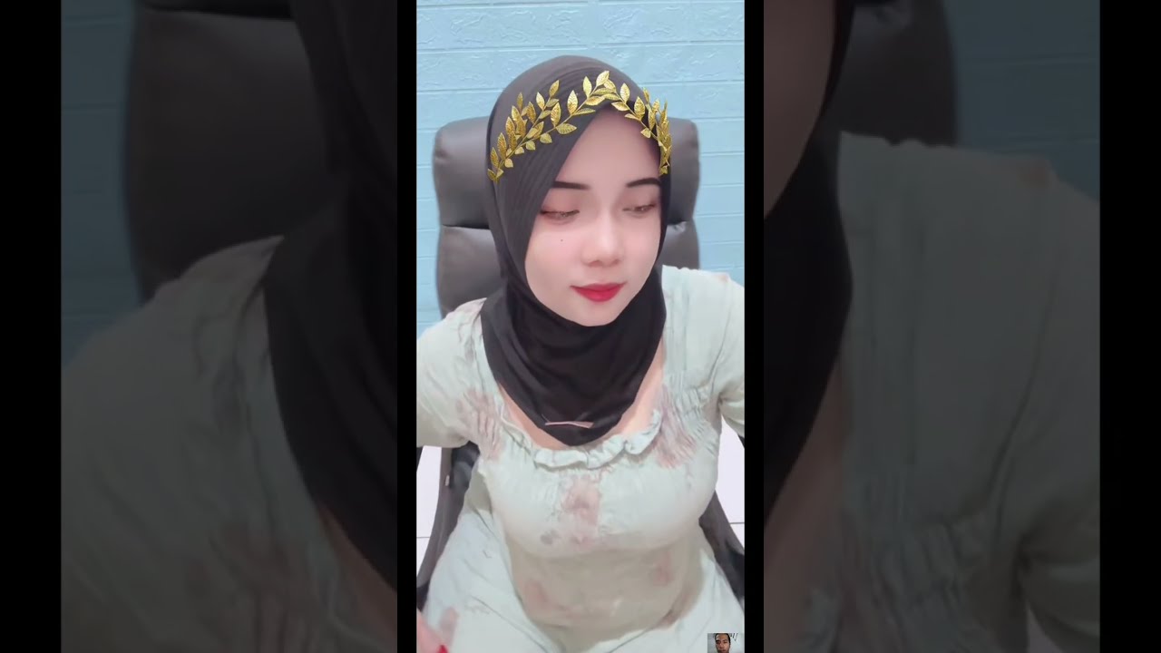 Bigo live hot teteh cantik jilbab goyang kalem #bigo #live #tangolive #beautifulgirl