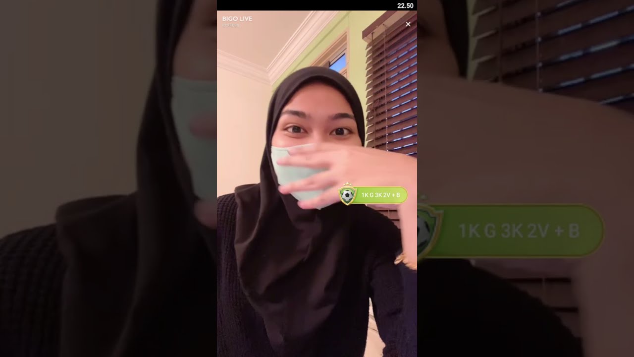 BIGOLIVE HOT FARAH - CEWEK JILBAB HITAM CANTIK PRIVATE VIDEO