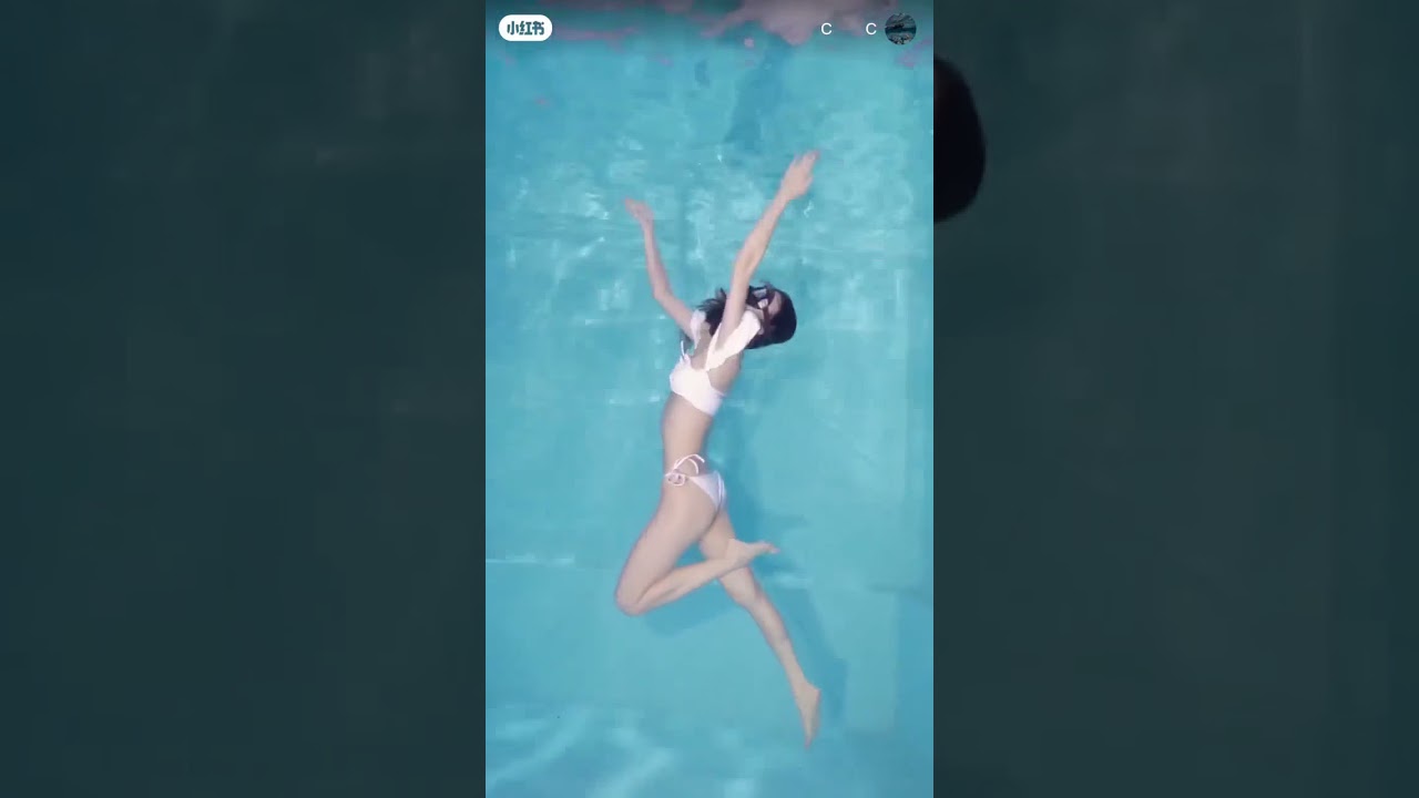 Bikini girl dancing underwater Nipple slip