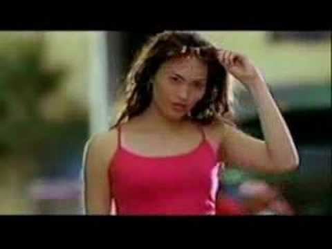 Bingo Biscuits Philippine TV Ad 2004 ( Eyeball )