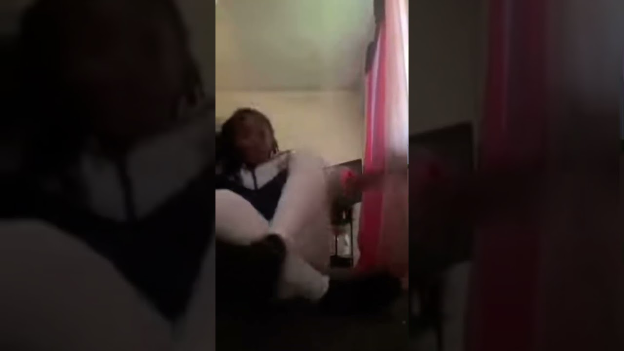 Black teen girl farting on the floor