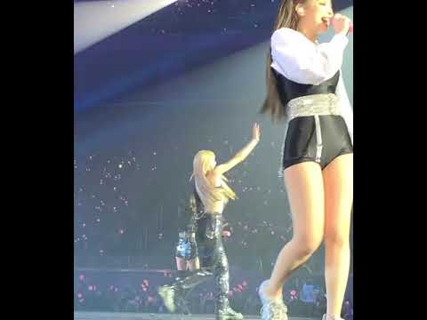 Blackpink Jennie cameltoe sexy