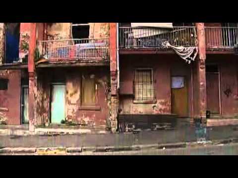 'Block' residents defy eviction