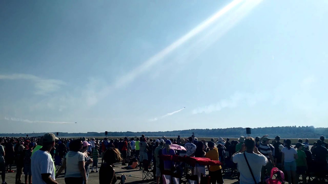 Blue angels 3 plane crossover