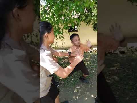 Bocah berantem 😂