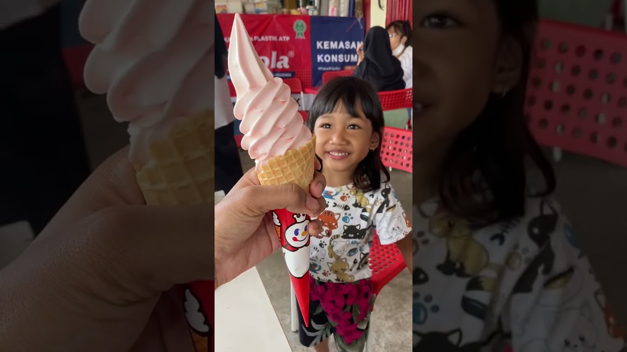 Bocil Makan Es Krim Mixue