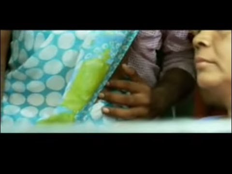 Boy Romance With Aunty  in Bus  very hot
