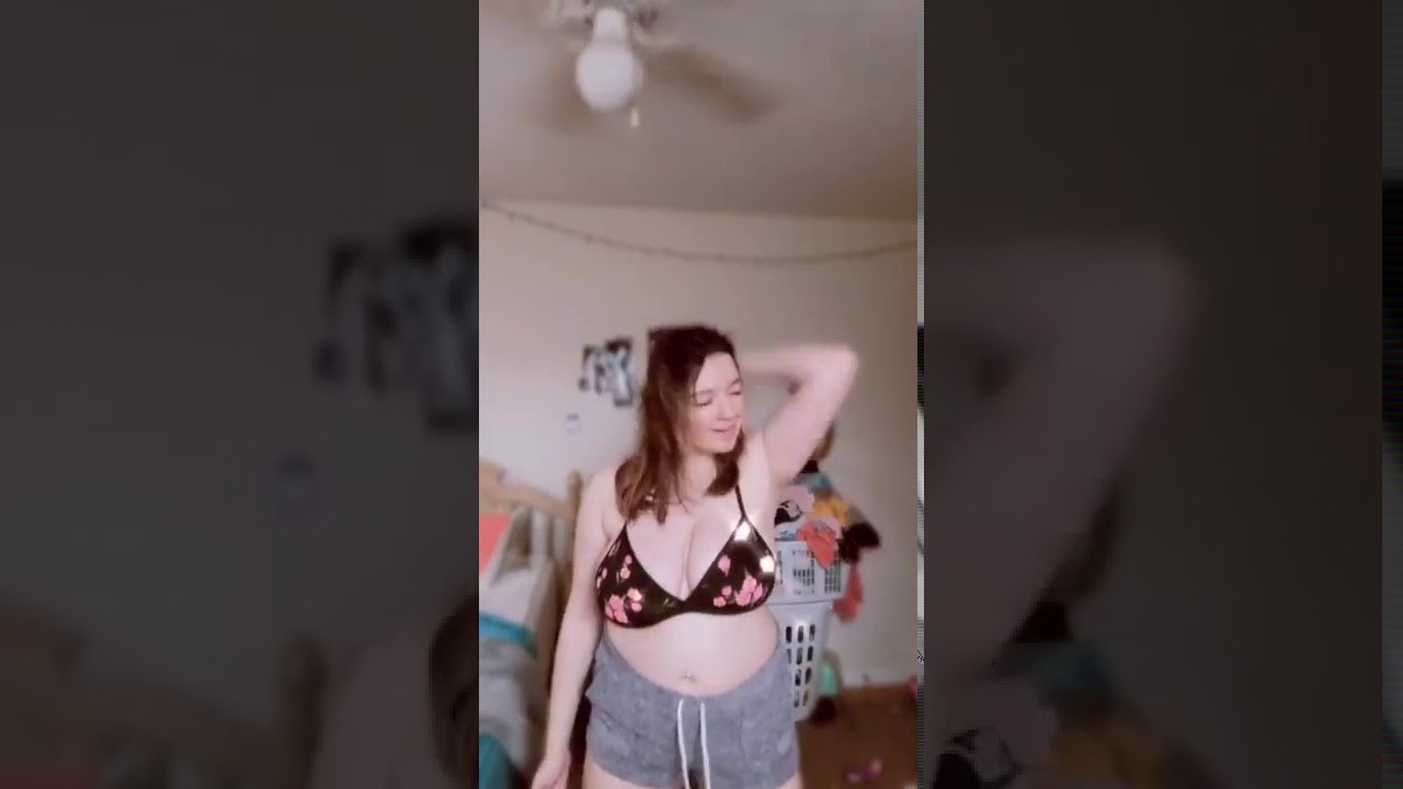 Braless Shake Shake. SUBSCRIBE FOR MORE