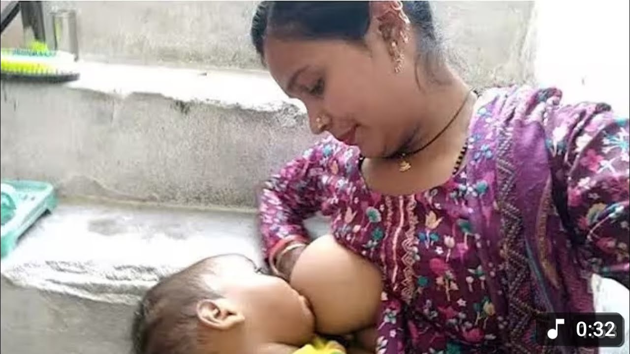 Breastfeeding Vlog | maa bache ko dudh kaise pilati hai