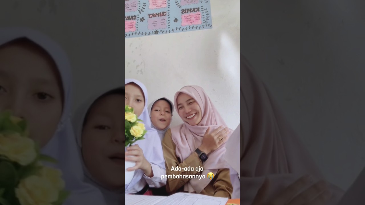 Bu guru cantik dilamar murid 😂 #masasekolah #gurucantik