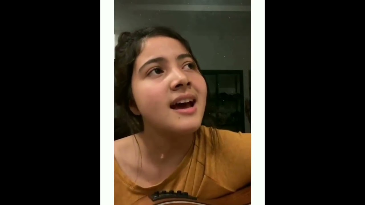 Bulan Sutena, Udah Cantik Natural Suaranya BAGUS. IDAMAN bigo hot