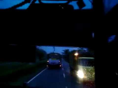bus balapan bus akas 3 ngeblong ala Pak Sugik BONGAK