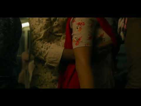 BUS MEIN MASTI VIDEO FAMILY MAN 2 |  WOMEN SLAPS MAN