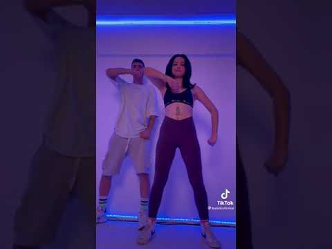 Buse Korkmaz Sertan ile Dans videosu