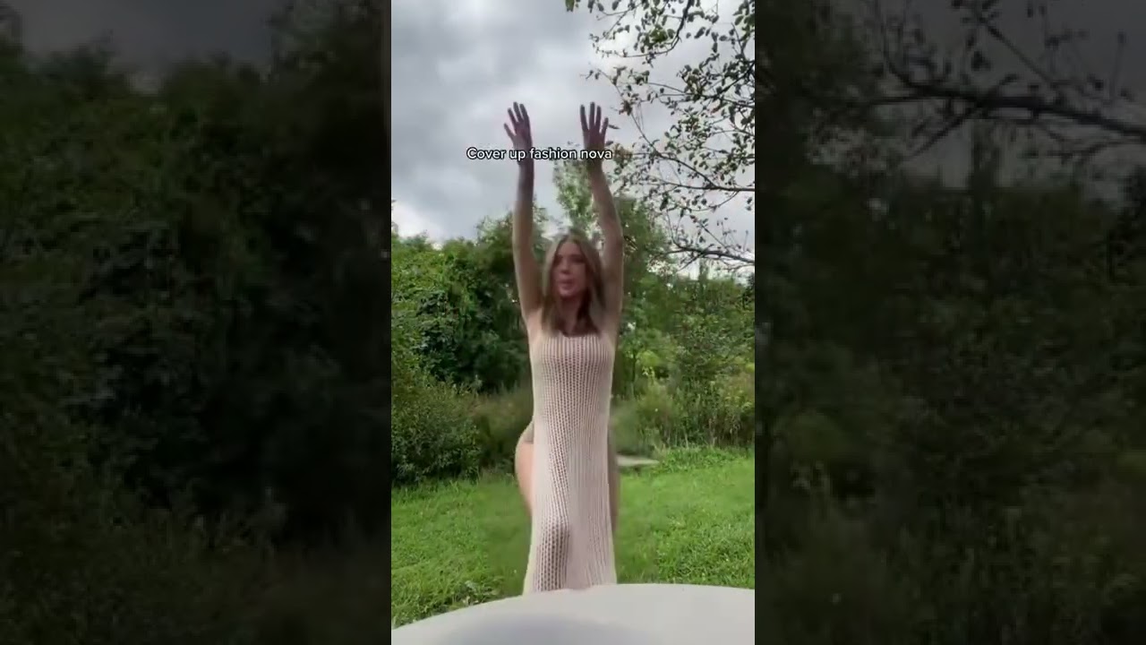 Busty TikTok 😋 Must See Downblouse 🥜