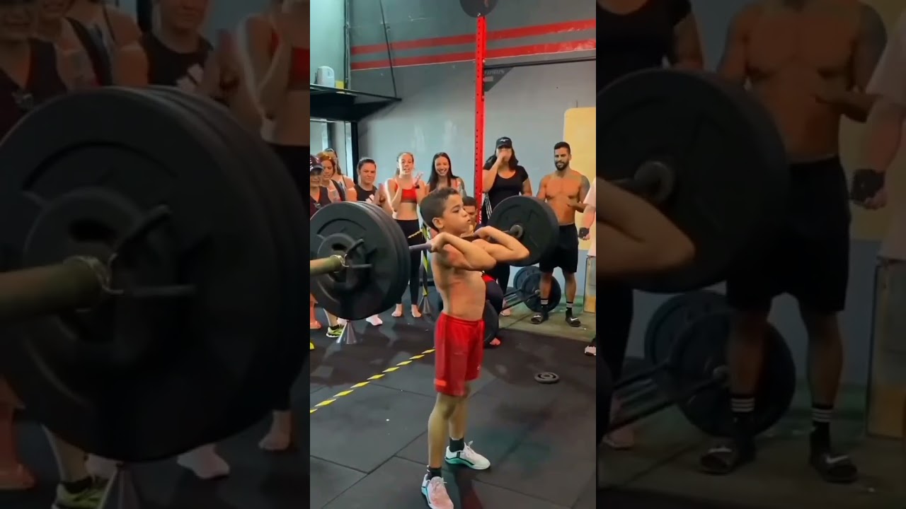 Cacauzinho do crossfit, garoto de 12 anos, um monstrinho na força #shorts