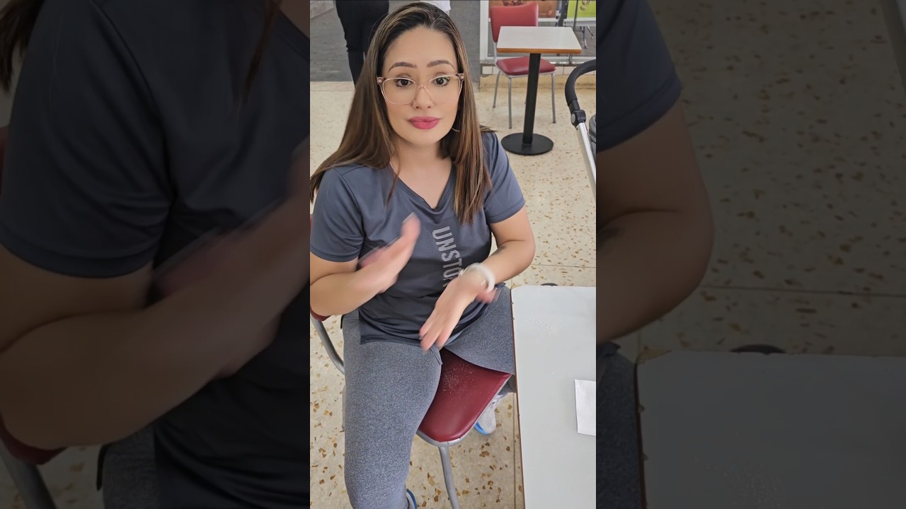 Caiu tudo #rara #mulher #limpando #cleaning #comediacasal