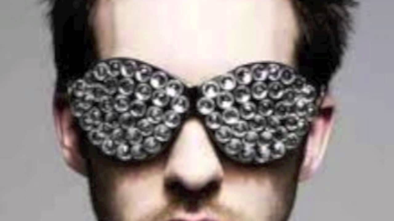 Calvin Harris-Feel So Close Remix