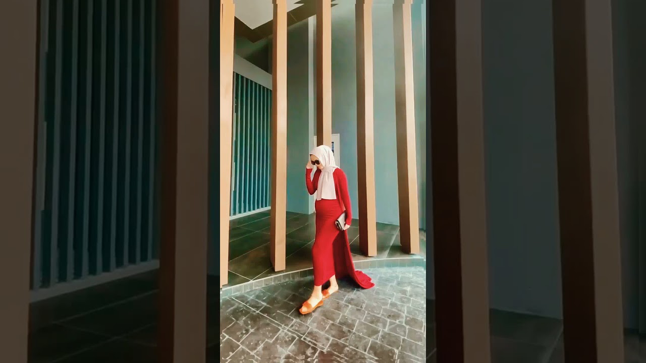 Cantiknya Bumil Hijab Pake Baju Ketat