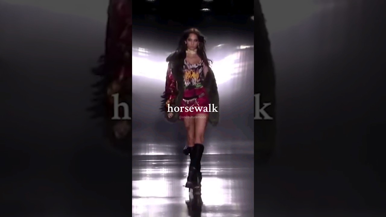 Catwalk or Horsewalk ⁉️👀 #shorts #runway #model #bellahadid #catwalk #fashion #irinashayk #naomi