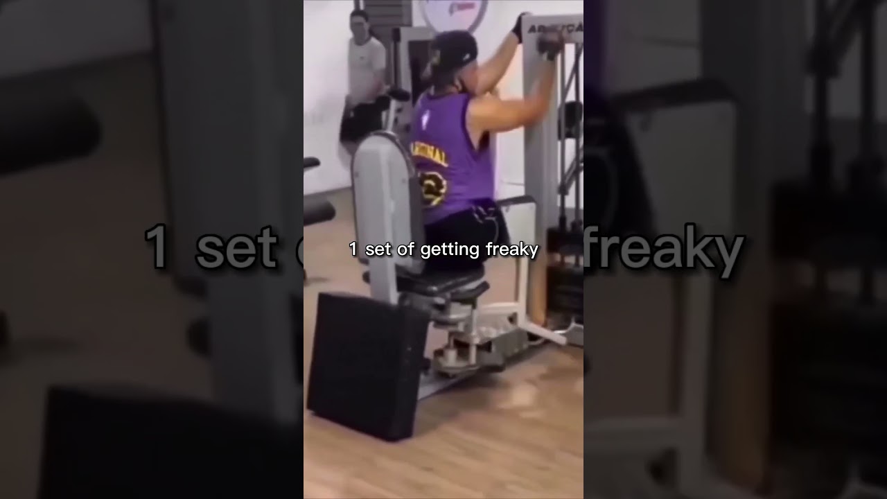 Caught bro in the act  #gym #memes