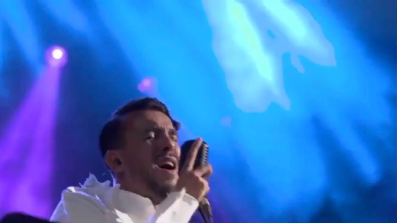 Cem Adrian & Gazapizm - Kalbim Çukurda Live (Harbiye Konseri)