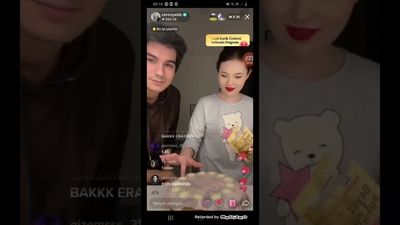 CEREN YALDIZ CANLI YAYINDA PASTA YAPIYOR 2