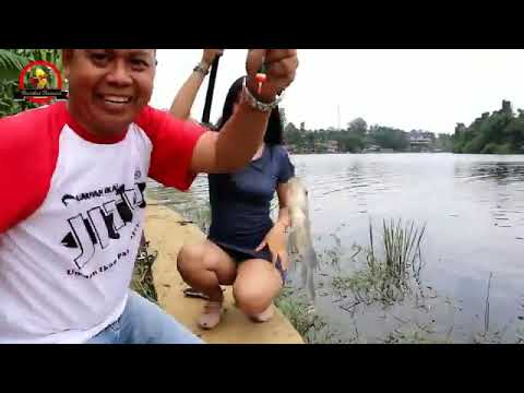 Cewe bohay mancing toge keliatan celana dalam cd